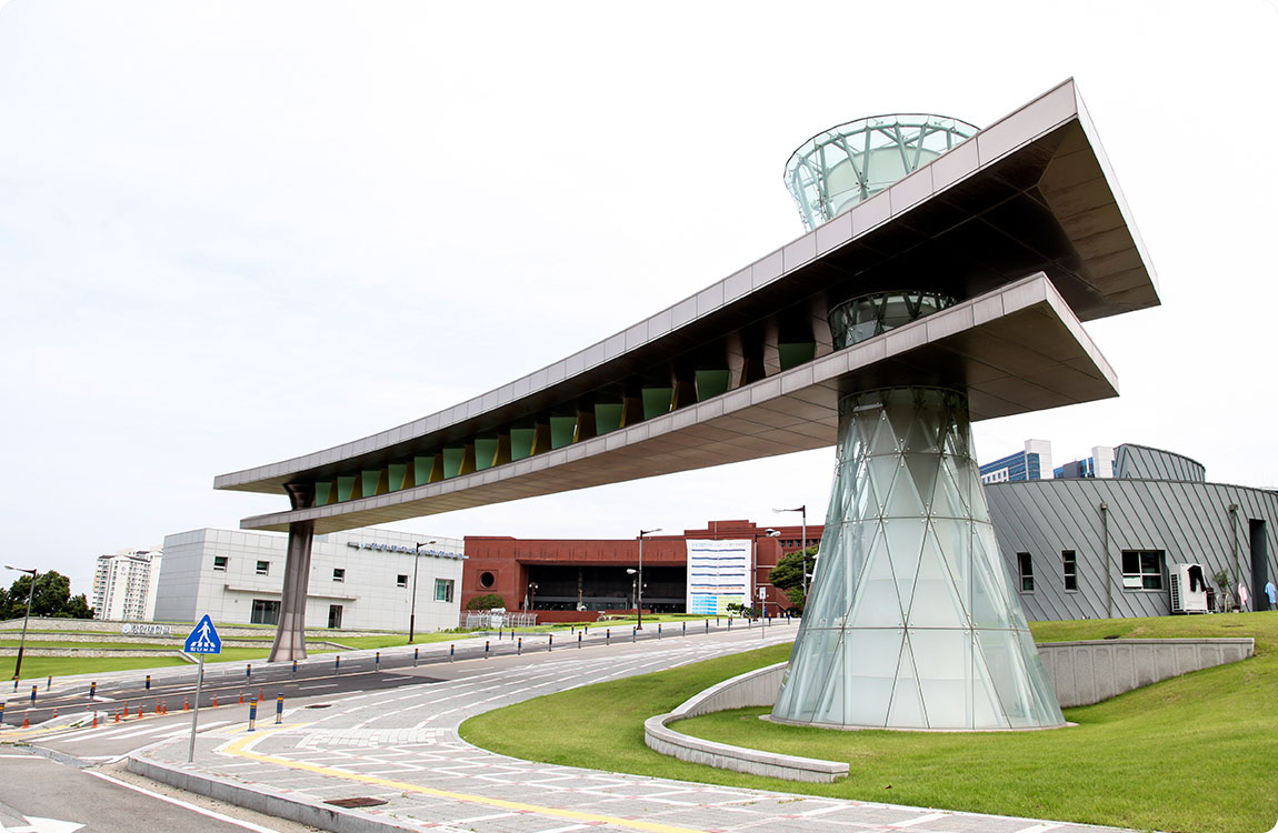 정문.jpg 첨부 이미지